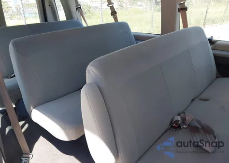 2007 Ford E-350 Super Duty Xl/Xlt z USA, uszkodzony, nr VIN 1FBSS31L37DB34876